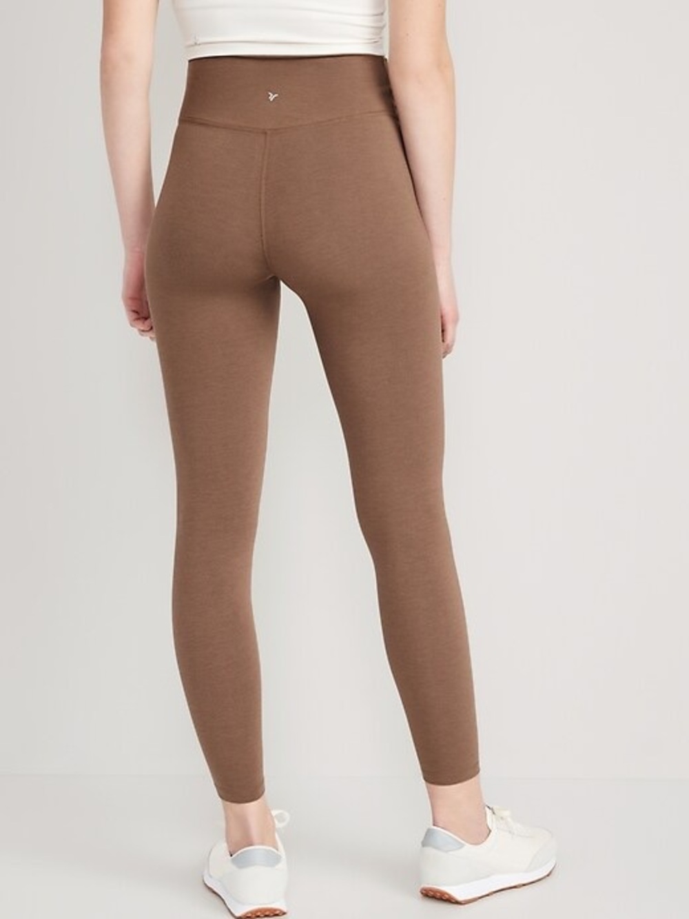 NWOT Old Navy Extra High-Waisted PowerChill Hidden-Pocket 7/8 Leggings in Clay